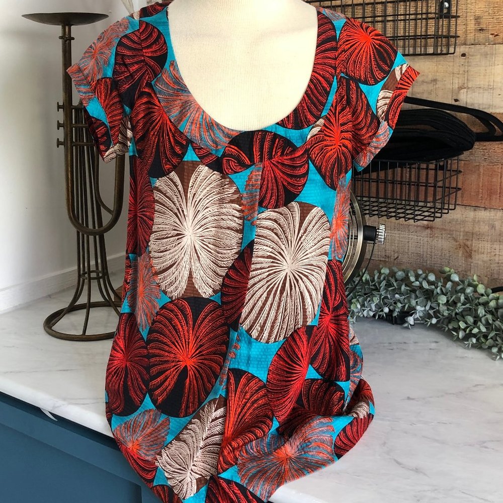 Diane vonFurstenberg - 100% silk - sz 6